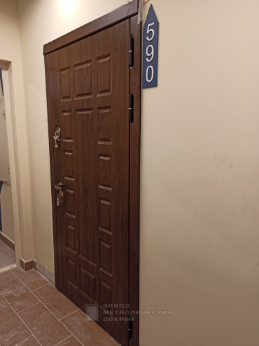 Фото двери в квартиру №27